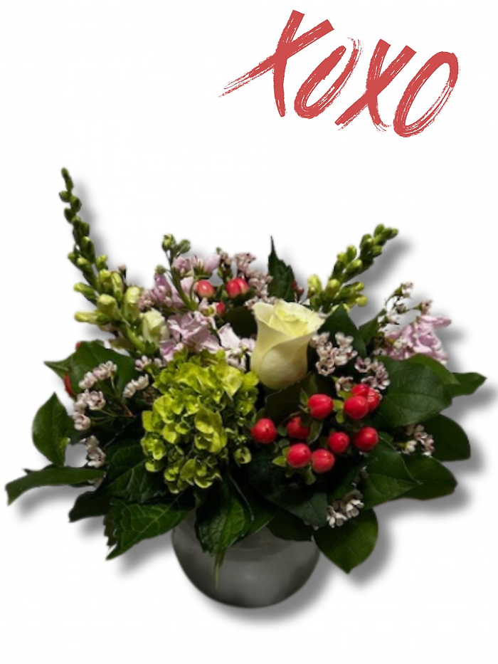 Berry Kiss Bouquet